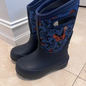Boys bogs boots- like new!